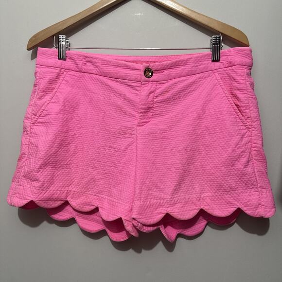 Lilly Pulitzer Women's Size 6 Buttercup Shorts Pink Scalloped Hem Barbiecore - Picture 1 of 9